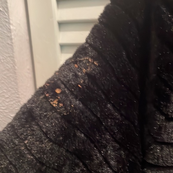 Furry jacket - Picture 4 of 4